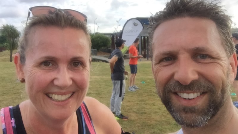 Rox and Nick in NZ [800x600].jpg