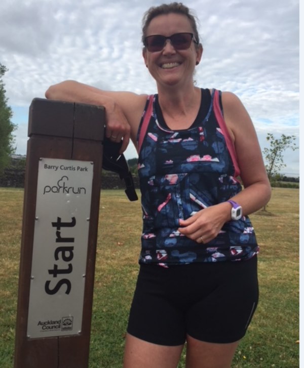 Rox looking cool [800x600].jpg